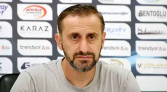 Erzurumspor'un Galibiyeti Teknik Direktörden Taraftarlara Armağan
