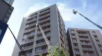 Bağcılar'da 13 Katlı Binada Yangın