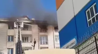 Esenyurt'ta 4 Katlı Binada Yangın Çıktı