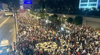 İsrail'de Hükümete Karşı Büyük Protesto: Savaş Sona Ersin Çağrısı
