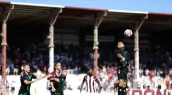 Trendyol 1. Lig'de Bandırmaspor ve Sakaryaspor 1-1 Berabere Kaldı