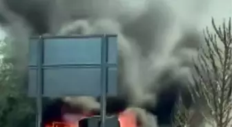 Sakarya'da Pikap Aracı Yangın Çıkardı