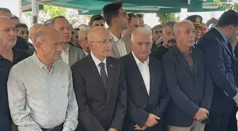Bakan Mehmet Şimşek'in Ağabeyi Nazmi Şimşek Son Yolculuğuna Uğurlandı