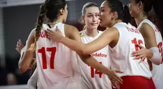 Türkiye U21 Kadın Voleybol Takımı, Çekya'ya 3-2 Mağlup Oldu