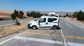 Kırıkkale'de Trafik Kazası: Aileden 5 Kişi Yaralandı
