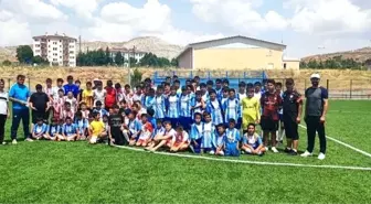 Akkışla'da Yaz Futbol Kursu Etkinliği Düzenlendi