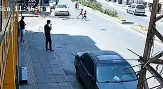 Mersin'de Kardeşlere Çarpan Motosiklet Sürücüsü Tutuklandı
