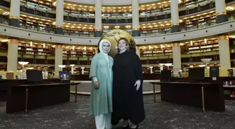 Emine Erdoğan ve Gürcistan Cumhurbaşkanı'nın Eşi Millet Kütüphanesi'ni Ziyaret Etti