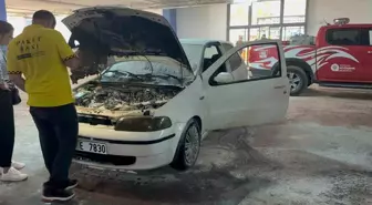 Antalya'da AVM Kapalı Otoparkında Yangın Paniği