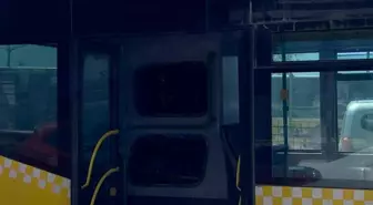 Kadıköy'de İETT Otobüsünde Yangın Paniği