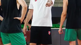 Karşıyaka Basketbol Takımı Yeni Sezona Hazırlanıyor