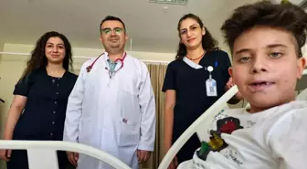 Kayseri'de Trafik Kazasından Kurtulan Çocuk İyileşerek Taburcu Olmayı Bekliyor