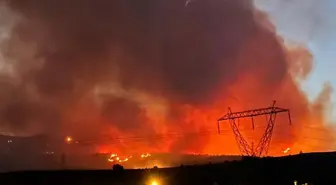 Manisa'da Tarlada Başlayan Yangın 16 Saatte Kontrol Altına Alındı