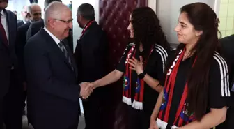 Milli Savunma Bakanı Yaşar Güler Hakkari'yi Ziyaret Etti