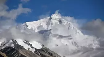 Nepal, 97 Zirveyi Ücretsiz Tırmanışa Açıyor