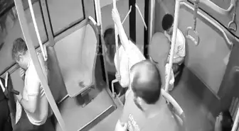 Kastamonu'da Otobüs Şoföründen Duyarlı Davranış: Epilepsi Nöbeti Geçiren Yolcuyu Hastaneye Ulaştırdı