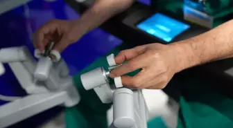 Robot Destekli Cerrahi ile Kesi Yeri Fıtığı Ameliyatlarında Yenilik