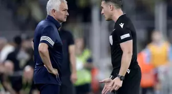 Fenerbahçe, Feyenoord'u geçerek Şampiyonlar Ligi'nde play-off turuna yükseldi