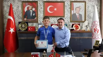 Aybars Ali Akpınar, Minikler Judo Türkiye Şampiyonası'nda İkincilik Elde Etti