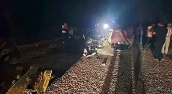 Çanakkale'de Trafik Kazası: 6 Kişi Hayatını Kaybetti