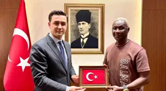 İbrahim Yattara Midyat'ta Gençlerle Buluştu