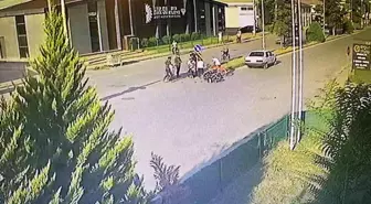 İnegöl'de Motosiklet Kamyonetle Çarpıştı: Bir Yaralı