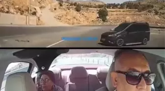 Kayseri'de Kontrolsüz Araç Kazası Anına Şahitlik Edildi