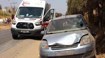 Manisa'da Yolculuk Yapan Otomobil Yaya Kişiye Çarptı