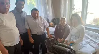 AK Parti Alpu İlçe Başkanlığı'ndan Engelli Vatandaşlara Tekerlekli Sandalye Desteği