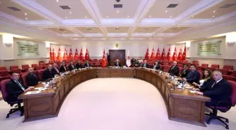 Bakan Güler, Türkiye Harp Malulü Gaziler, Şehit Dul ve Yetimleri Derneği Genel Başkanı Işık'ı kabul etti