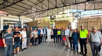 Bozdoğan'da Traktör Sürücüleri için Trafik Güvenliği Eğitimi ve Reflektör Dağıtımı