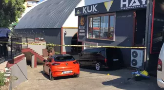 Rize'de Düğün Salonunda Kiracı ile Mal Sahibi Arasında Silahlı Kavga: 4 Yaralı