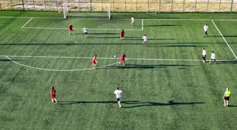 Geçmiş ile Bugün Arasında Bağ Kurdu: Niğde'de Özel Futbol Maçı