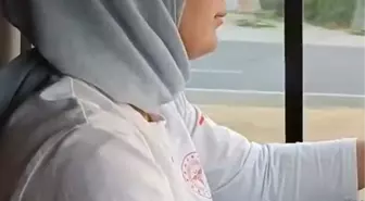 Paramedik Merve Nur Gülyiyen'in Ambulans Sürüşü Takdir Topladı