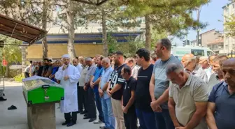 Erzurum'daki Trafik Kazasında Hayatını Kaybeden Genç Kız, Kırşehir'de Defnedildi
