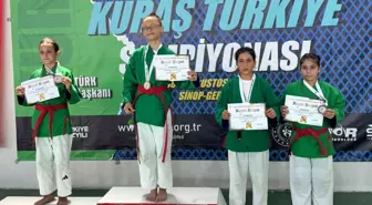 Düzceli Sporcular Kuraş Şampiyonasında 8 Madalya Kazandı