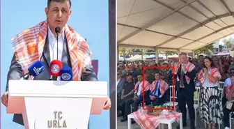 Şenlikte büyük kriz: Cemil Tugay 'Alkışlayın' dedi, kaymakam istifini bozmadı