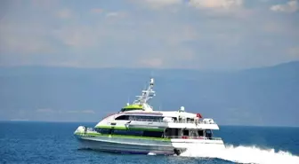 Marmara Denizi'nde Rüzgar Sebebiyle Seferler İptal Edildi
