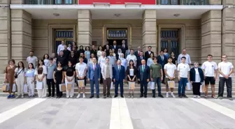 Eskişehir'de YKS'de İlk 500'e Giren Öğrenciler Ağırlanıyor