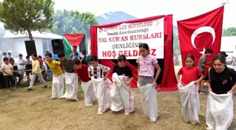 Mersin'de Yaz Kur'an Kursları Şenliği Renkli Görüntülere Sahne Oldu