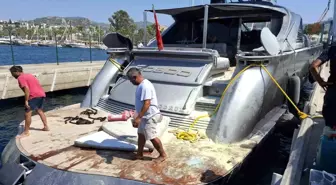 Bodrum'da Milyon Dolarlık Motoryatta Yangın Kontrol Altına Alındı