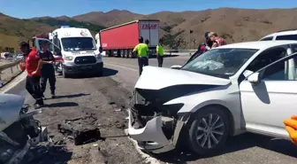 Erzincan'da Otomobil Kazası: 3 Ölü, 6 Yaralı