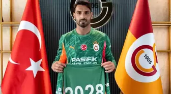 Galatasaray, Kaleci Günay Güvenç'in Sözleşmesini Uzattı