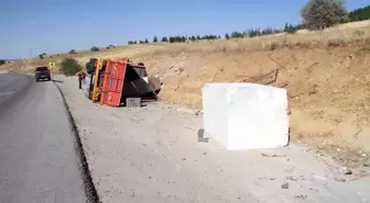 Konya'da Tır ve Motosiklet Kazaları: 4 Yaralı