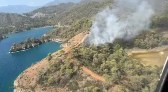 Fethiye'de Orman Yangını: Havadan ve Karadan Müdahale Devam Ediyor