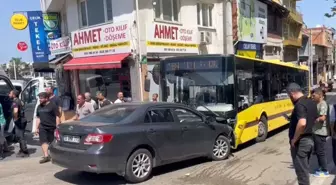 Bursa'da Otobüs ve Otomobil Çarpıştı: 6 Yaralı