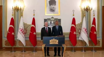 Sağlık Bakanı Memişoğlu: 'Hem aile hekimlerimizin hem aile hekimliklerimizin sayısını bütün Türkiye'de artıracağız'