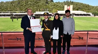 Şehit Ömer Halisdemir'in kızı teğmen oldu