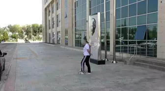 Uşak'ta Yolcu Otobüsünde 28 Bin Sentetik Ecza Ele Geçirildi