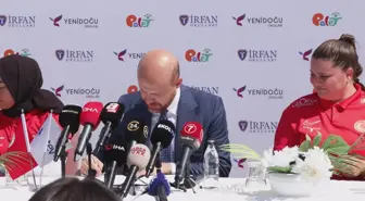 YETEV'den üç milli okçuya burs desteği